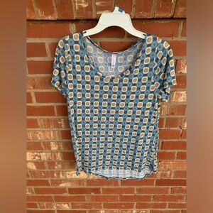 Lularoe shirt